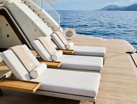 mega-yacht-wellness-experiences mega-yacht-wellness-experiences