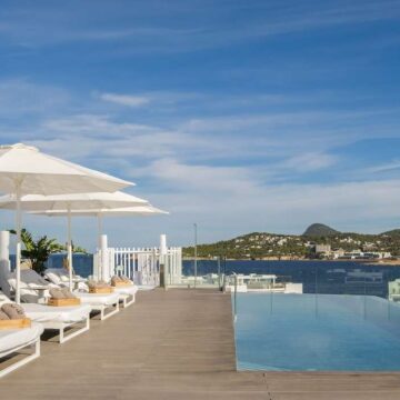 ibiza-summer-2026:-best-luxury,-wellness-&-daycation-experiences ibiza-summer-2026:-best-luxury,-wellness-&-daycation-experiences