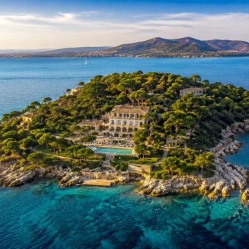 france-unveils-its-spectacular-ile-de-bendor,-a-private-mediterranean-island-reborn-as-the-ultimate-riviera-escape-for-luxury,-wellness,-and-seaside-adventure france-unveils-its-spectacular-ile-de-bendor,-a-private-mediterranean-island-reborn-as-the-ultimate-riviera-escape-for-luxury,-wellness,-and-seaside-adventure